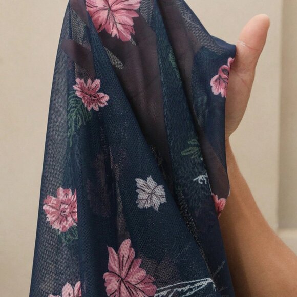 Floral mesh semi-sheer dress - Picture 5 of 7